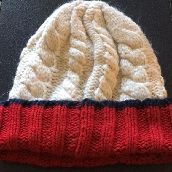 Old Navy beanie hat - Picture 1 of 3